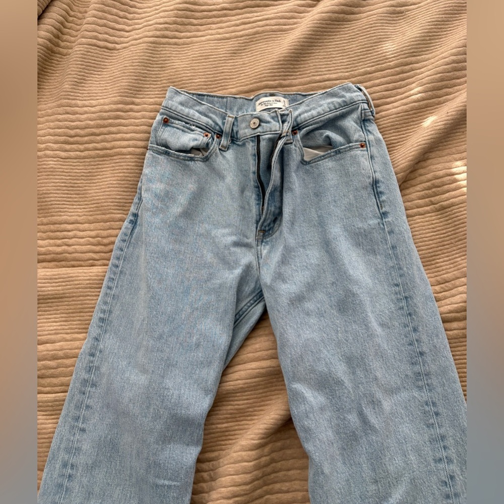 Abercrombie high rise straight leg jeans